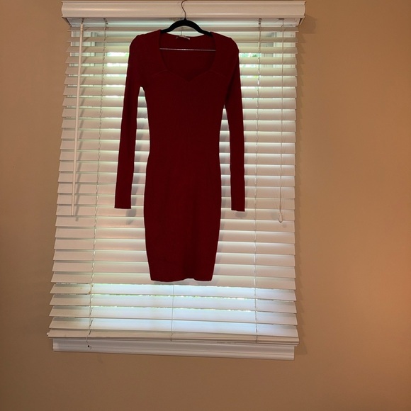 Abercrombie & Fitch - Red Long Sleeve Dress - New Without Tags - Size M TALL - Picture 5 of 7